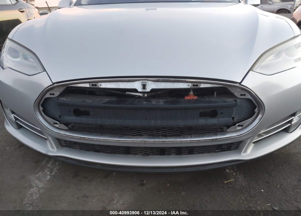 2013 TESLA MODEL S PERFORMANCE VIN: 5YJSA1CP9DFP08016