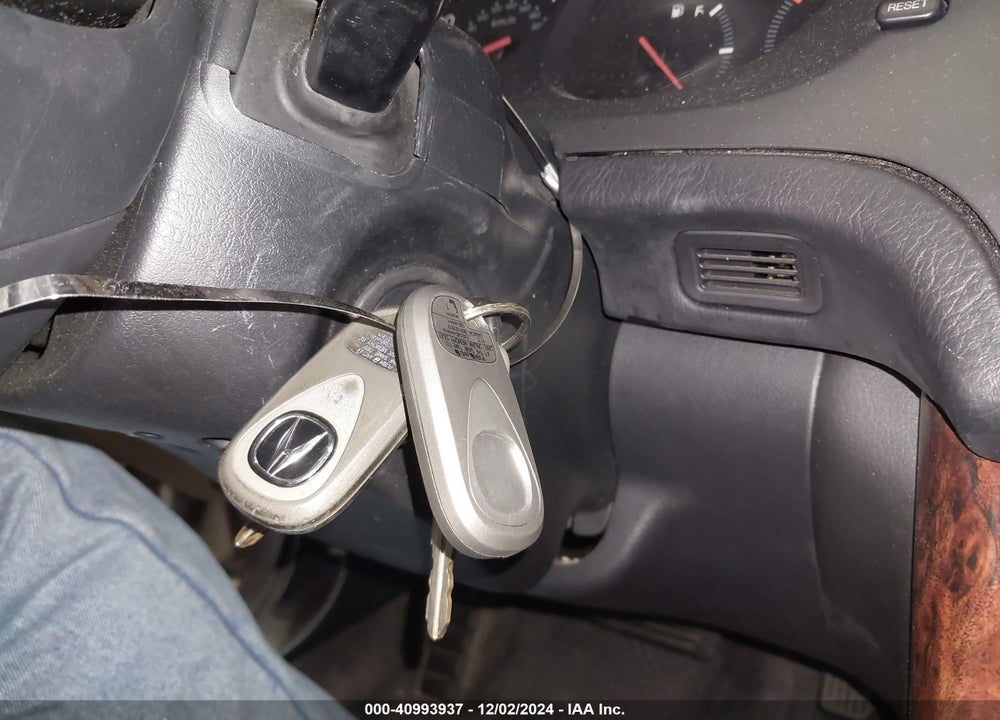 2003 ACURA TL 3.2 VIN: 19UUA56673A085989