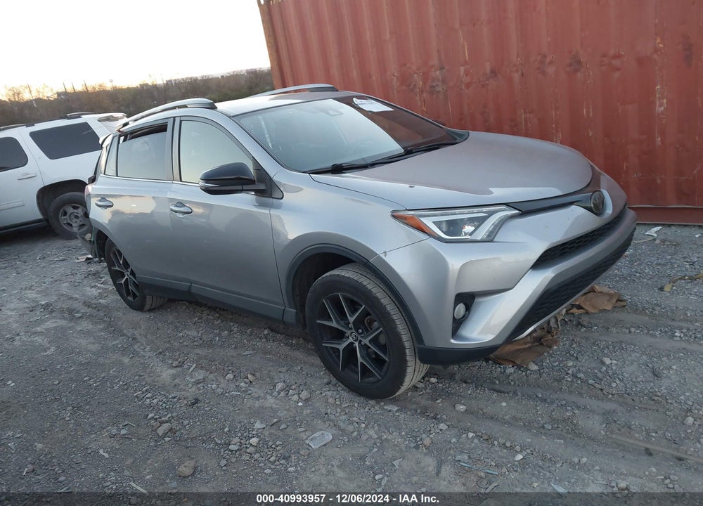 2018 TOYOTA RAV4 SE VIN: JTMNFREV6JD118125