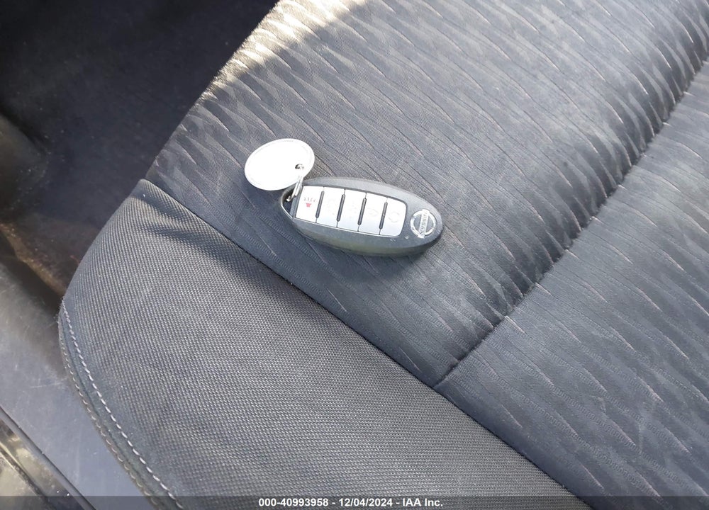 2019 NISSAN ROGUE SV VIN: JN8AT2MV5KW392197