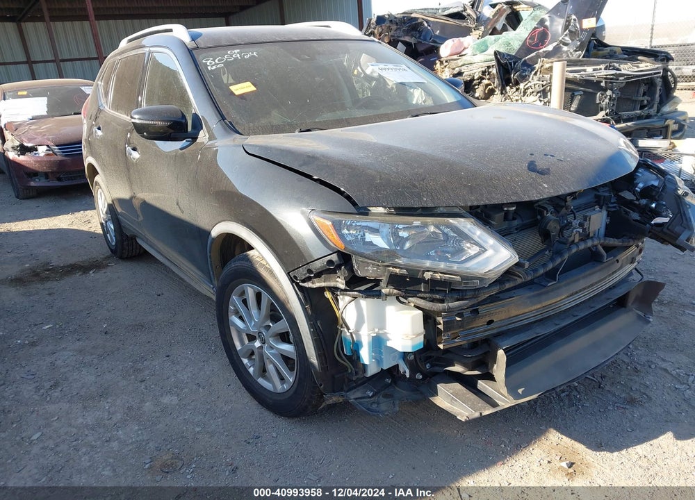 2019 NISSAN ROGUE SV VIN: JN8AT2MV5KW392197