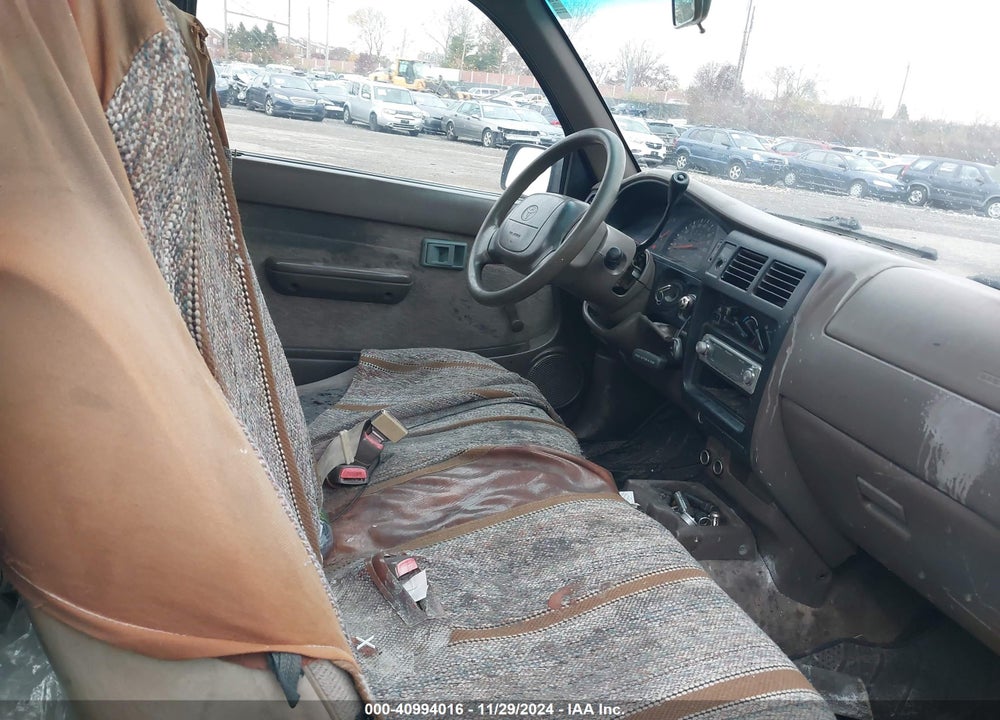 1998 TOYOTA TACOMA VIN: 4TANL42N0WZ152079