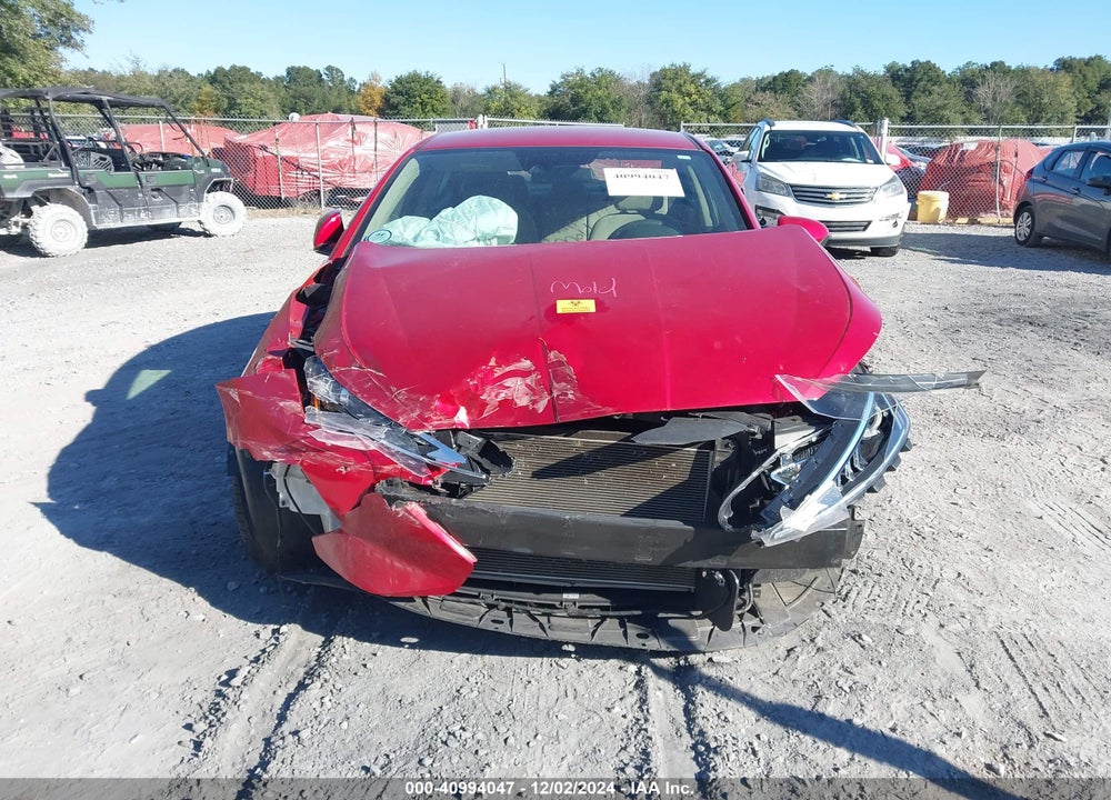 2019 HYUNDAI ELANTRA VIN: 5NPD84LF7KH463356