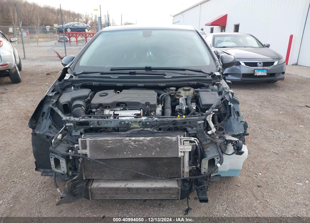 2018 CHEVROLET CRUZE LT AUTO VIN: 3G1BE6SM2JS643983