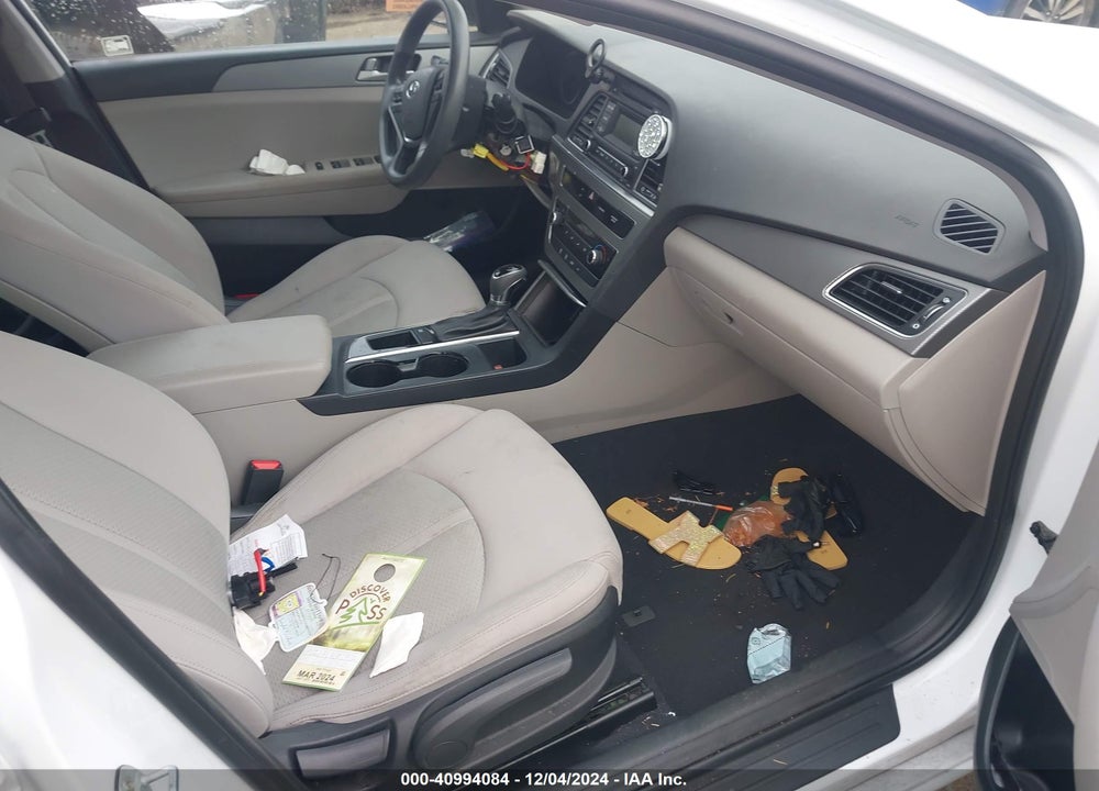 2017 HYUNDAI SONATA VIN: 5NPE24AF8HH521010