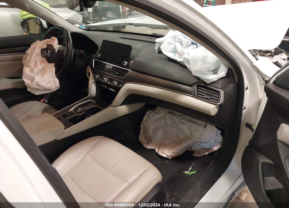 2018 HONDA ACCORD HYBRID EX-L VIN: 1HGCV3F57JA015546