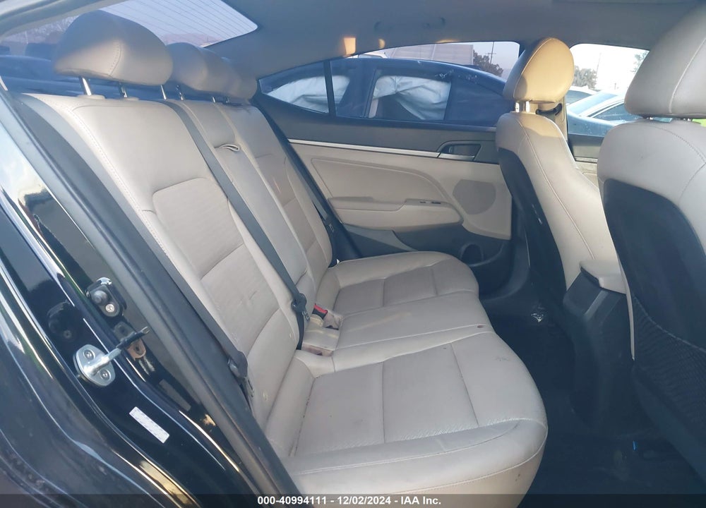 2017 HYUNDAI ELANTRA LIMITED VIN: KMHD84LF9HU182850