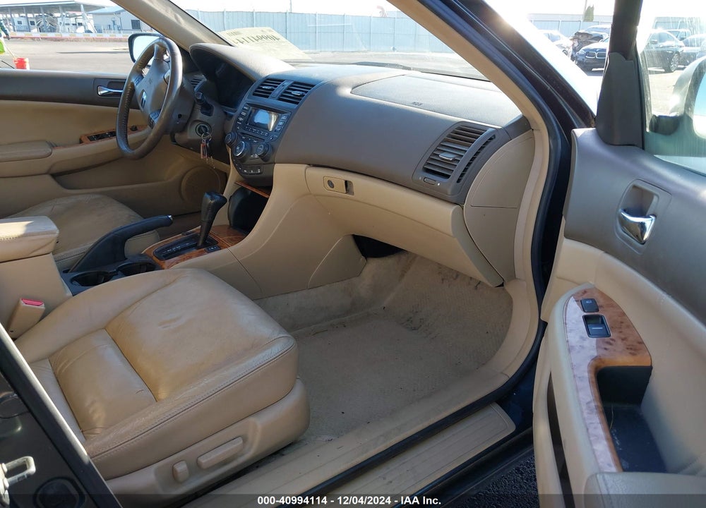 2005 HONDA ACCORD 3.0 EX VIN: 1HGCM66595A030219