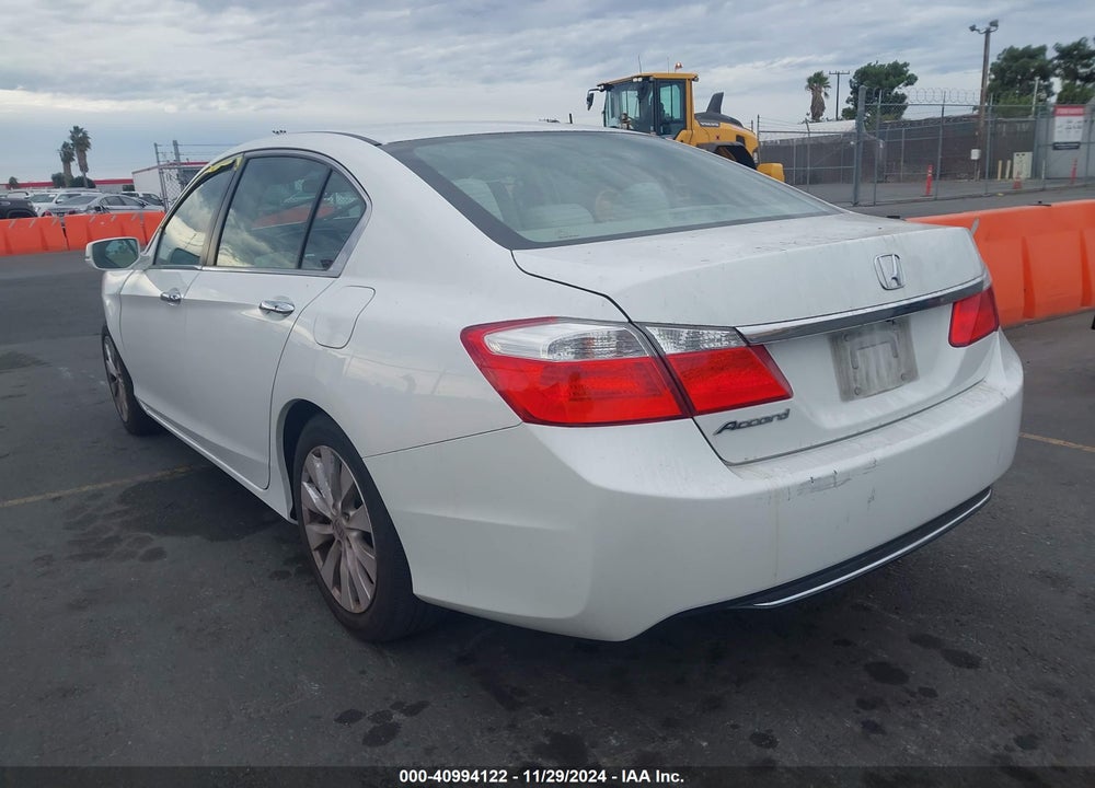 2015 HONDA ACCORD EX VIN: 1HGCR2F7XFA068555