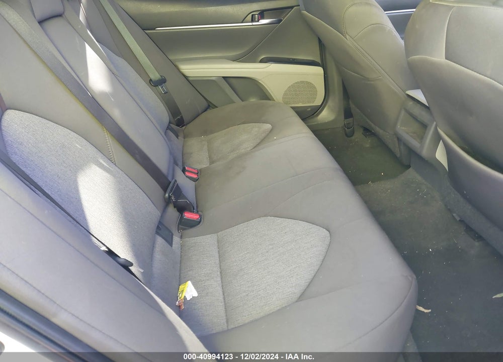 2018 TOYOTA CAMRY LE VIN: 4T1B11HK2JU605502