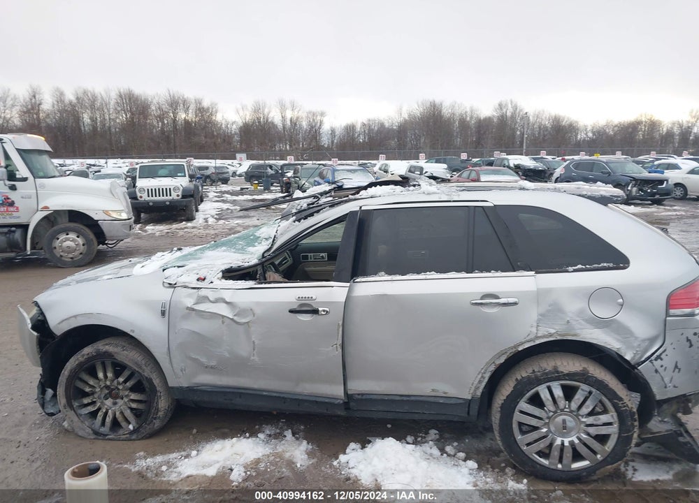 2009 LINCOLN MKX VIN: 2LMDU88C99BJ09068