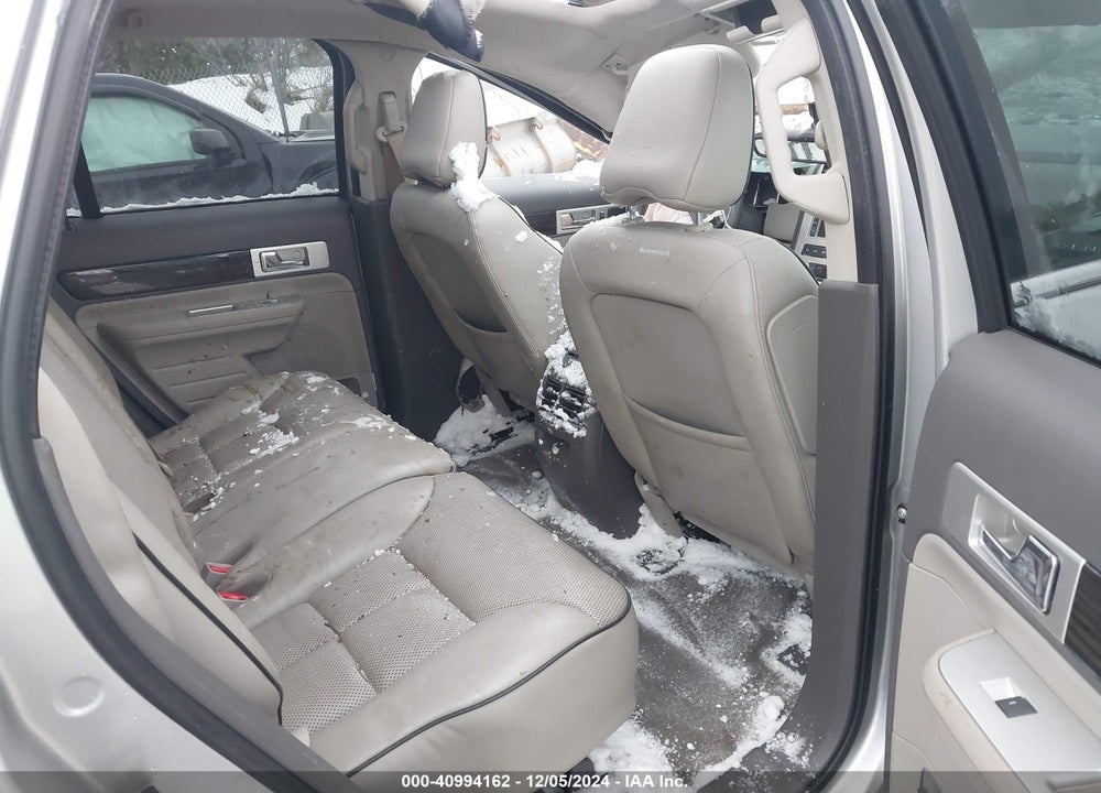 2009 LINCOLN MKX VIN: 2LMDU88C99BJ09068