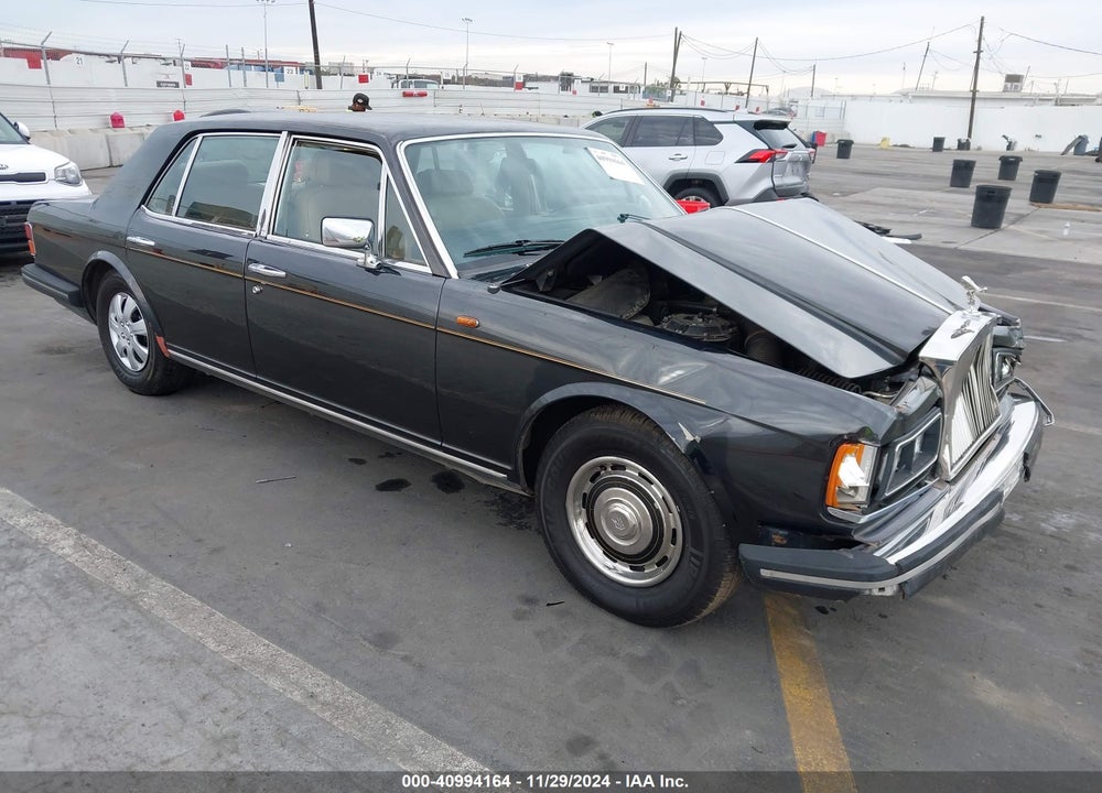 1982 ROLLS-ROYCE SILVER SPIRIT VIN: SCAZS42A8CCX04536