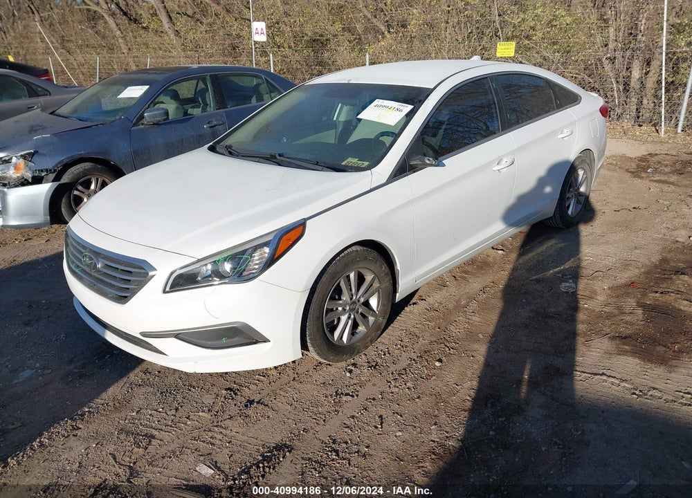 2017 HYUNDAI SONATA VIN: 5NPE24AF0HH592038