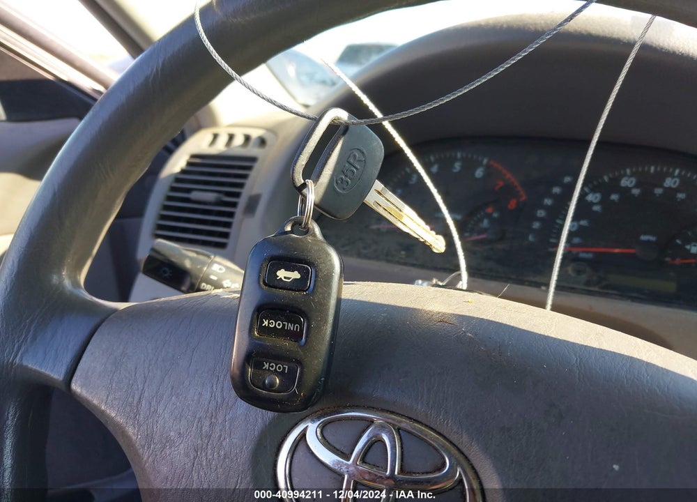 2004 TOYOTA CAMRY LE VIN: 4T1BE32K04U805176