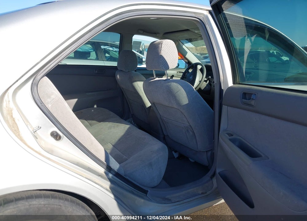 2004 TOYOTA CAMRY LE VIN: 4T1BE32K04U805176