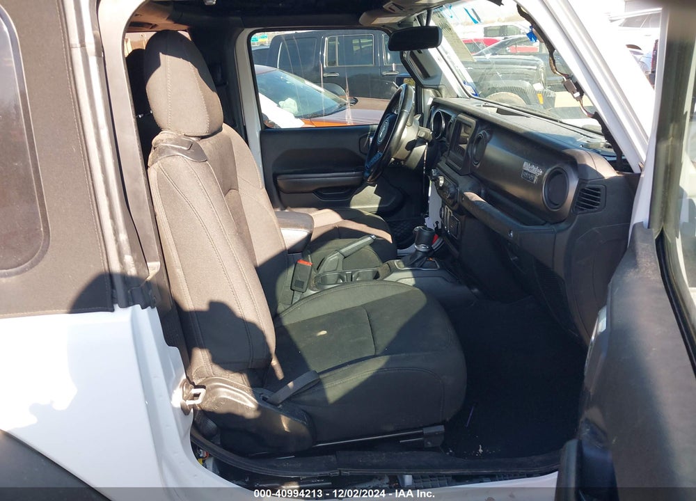 2020 JEEP WRANGLER SPORT S 4X4 VIN: 1C4GJXAGXLW233370
