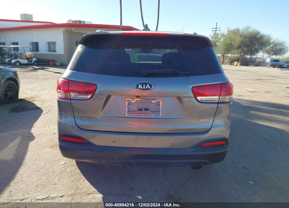 2017 KIA SORENTO 2.4L LX VIN: 5XYPG4A3XHG222318