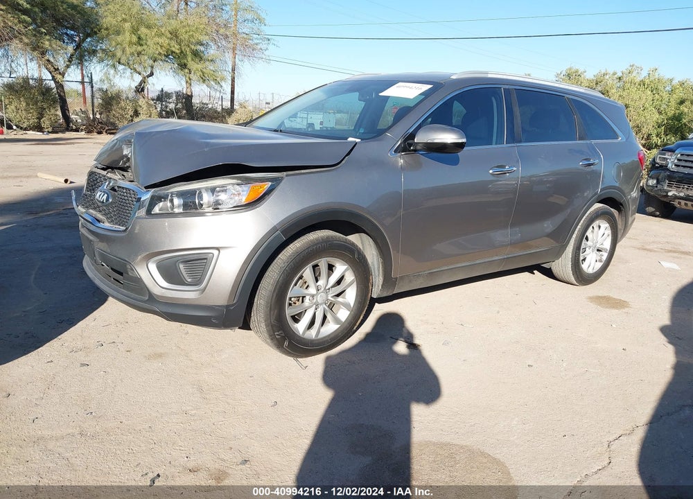 2017 KIA SORENTO 2.4L LX VIN: 5XYPG4A3XHG222318
