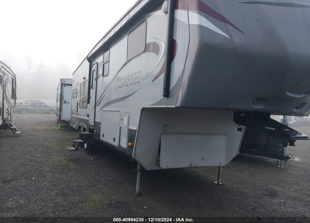 2012 KOMFORT FIFTH WHEEL SERIES VIN: 47CRKMS26CP627600