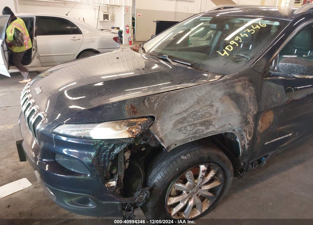 2016 JEEP CHEROKEE VIN: 1C4PJMDS1GW104275
