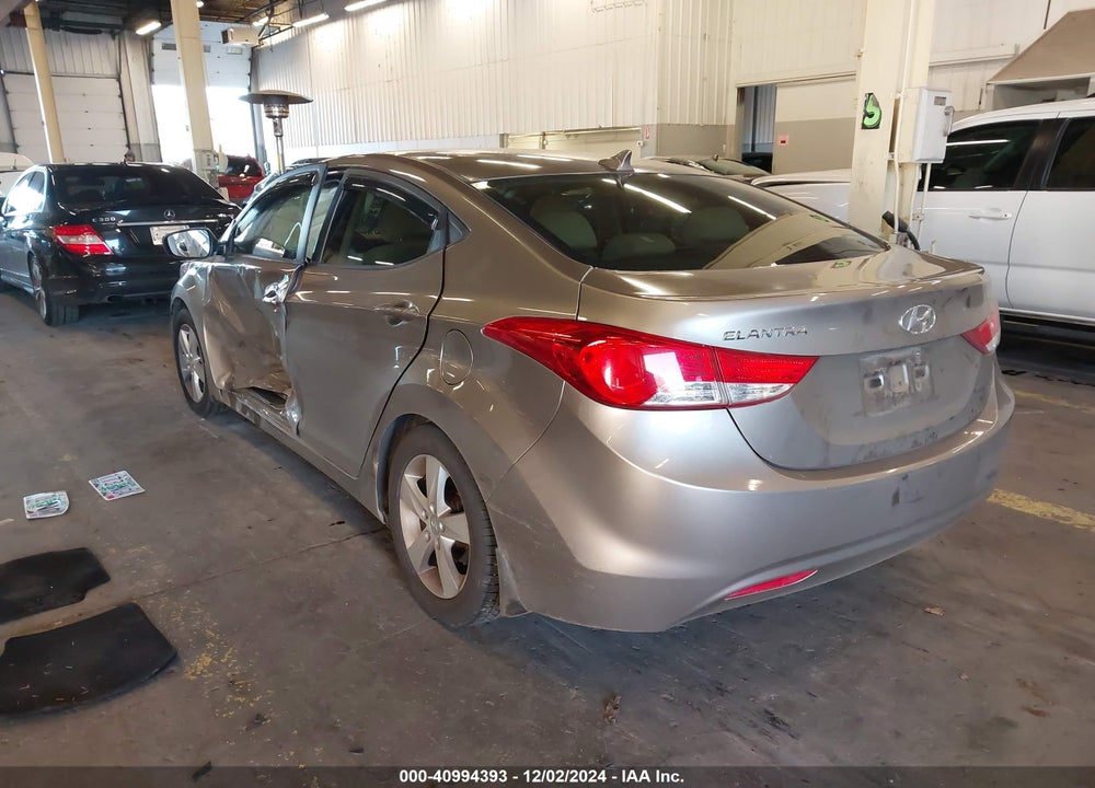 2013 HYUNDAI ELANTRA VIN: 5NPDH4AE1DH314440