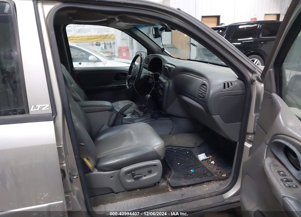 2002 CHEVROLET TRAILBLAZER LTZ VIN: 1GNDT13S022162639
