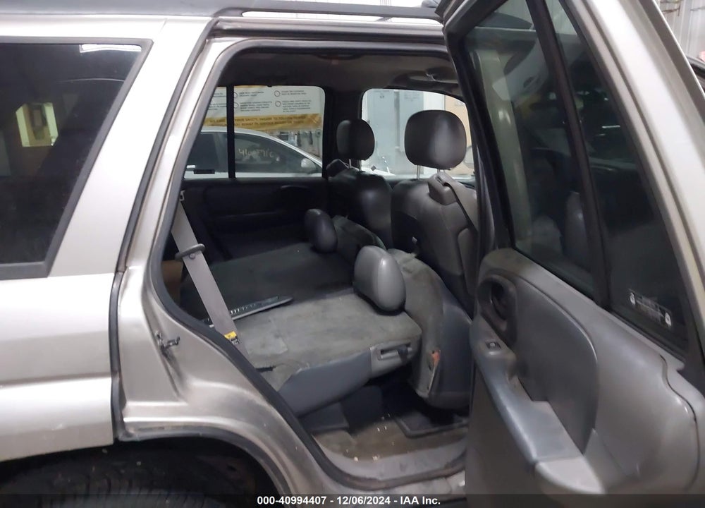 2002 CHEVROLET TRAILBLAZER LTZ VIN: 1GNDT13S022162639