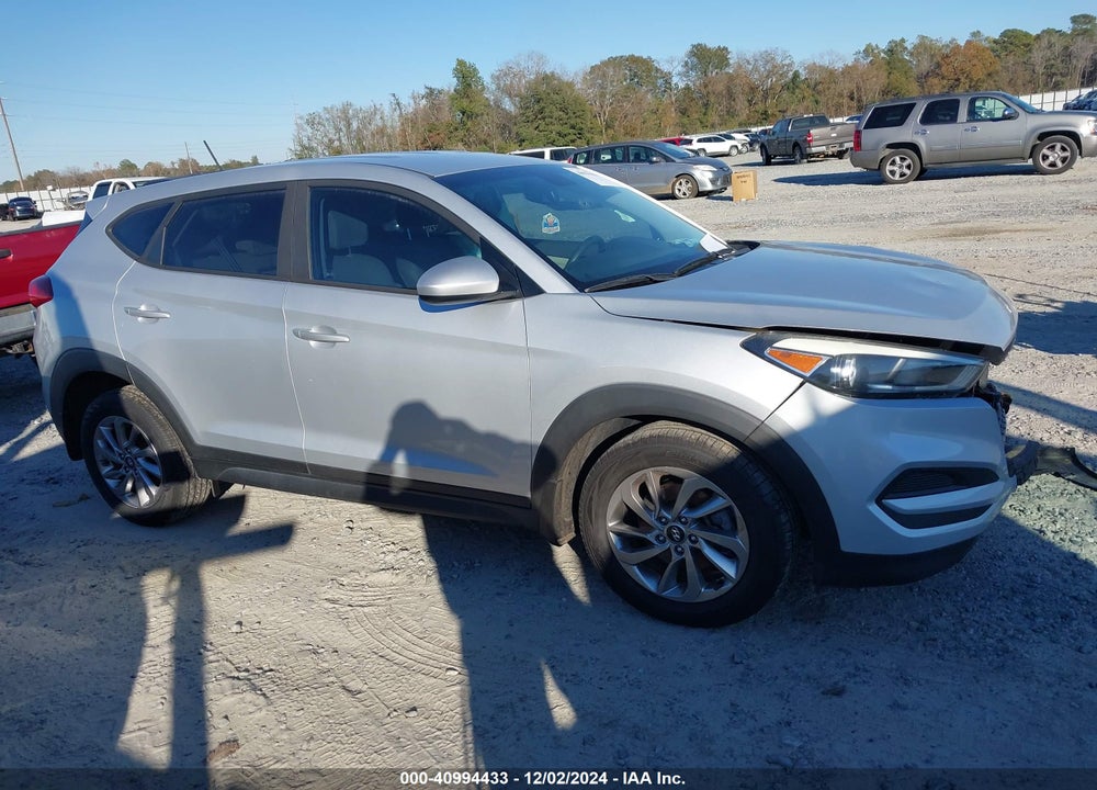 2017 HYUNDAI TUCSON SE VIN: KM8J23A48HU436709