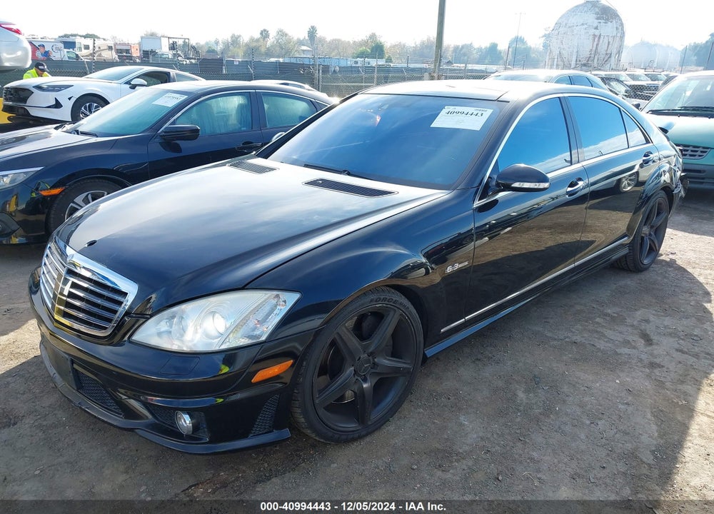 2009 MERCEDES-BENZ S 63 AMG VIN: WDDNG77X79A240396