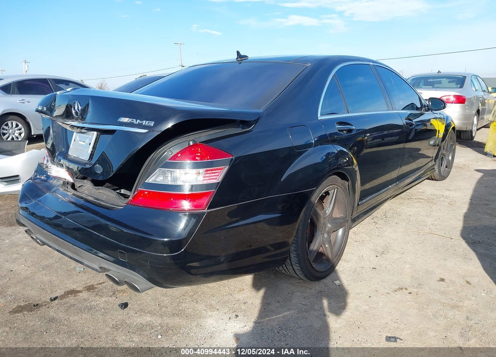 2009 MERCEDES-BENZ S 63 AMG VIN: WDDNG77X79A240396