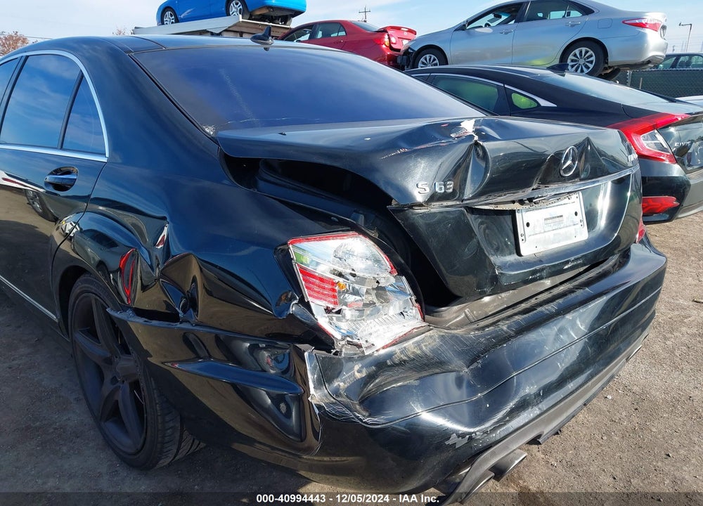 2009 MERCEDES-BENZ S 63 AMG VIN: WDDNG77X79A240396