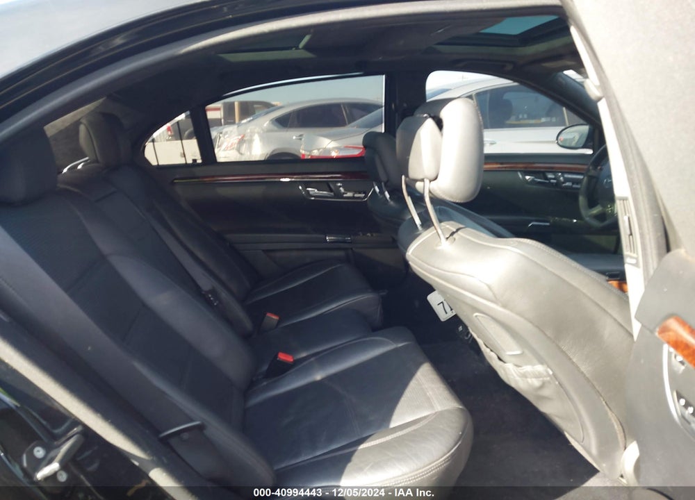 2009 MERCEDES-BENZ S 63 AMG VIN: WDDNG77X79A240396