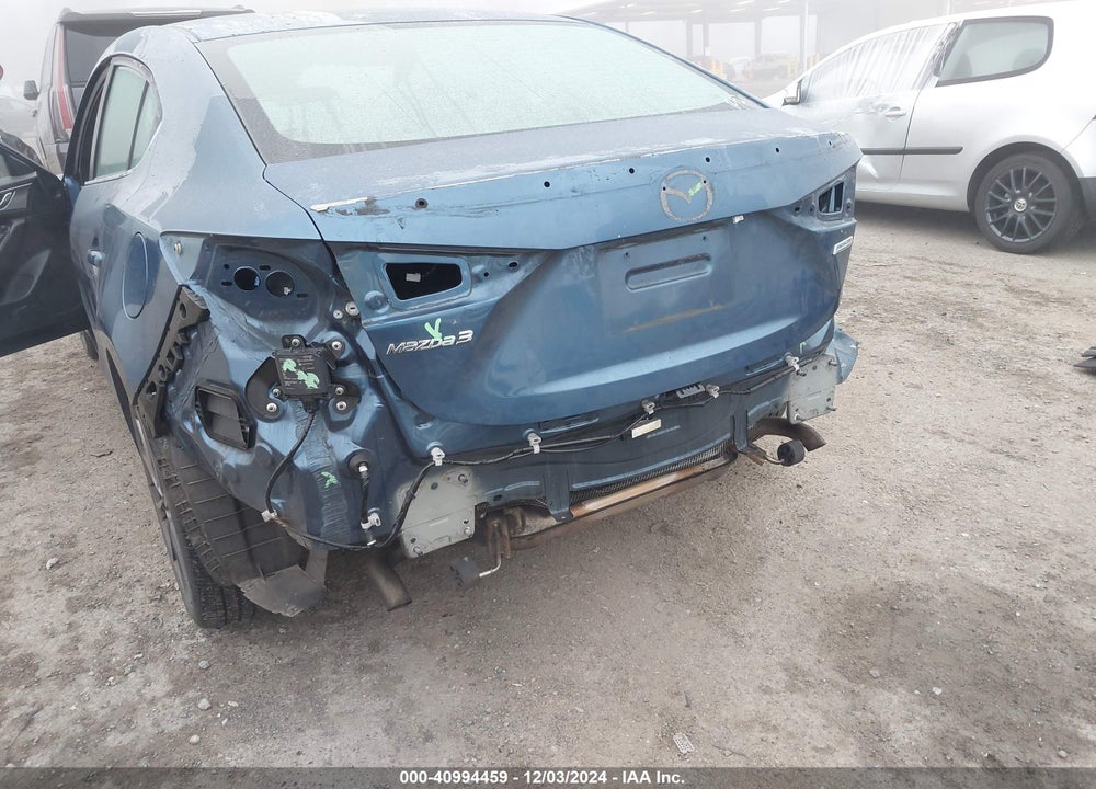 2018 MAZDA 3 TOURING VIN: 3MZBN1V38JM207444