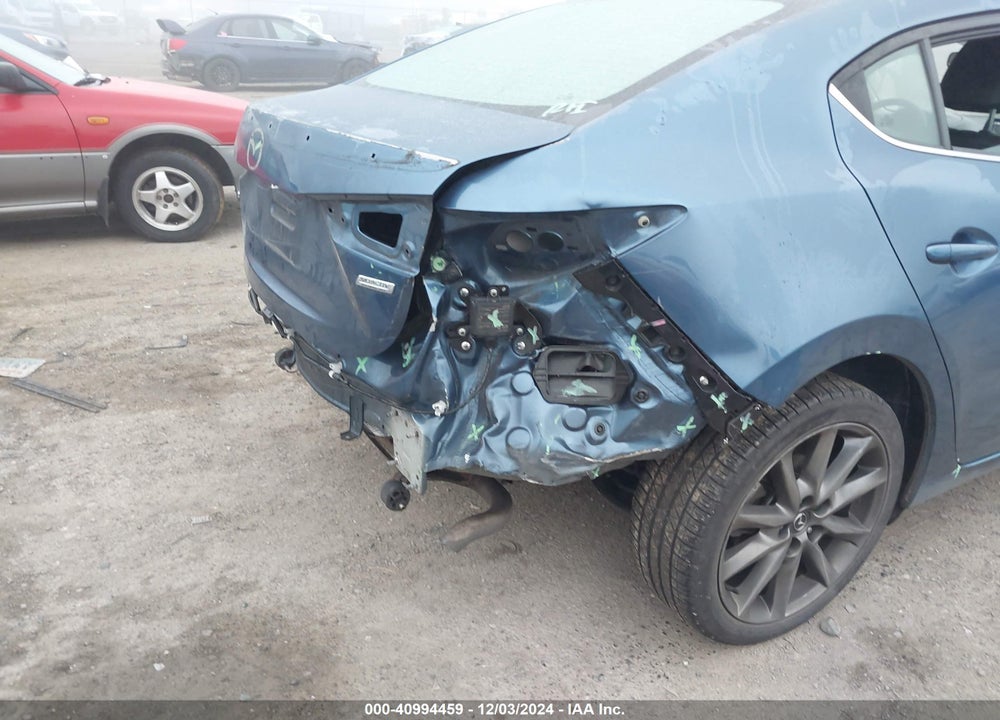 2018 MAZDA 3 TOURING VIN: 3MZBN1V38JM207444
