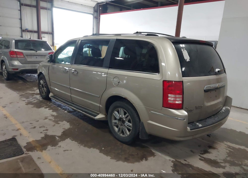 2008 CHRYSLER TOWN & COUNTRY LIMITED VIN: 2A8HR64X38R791198