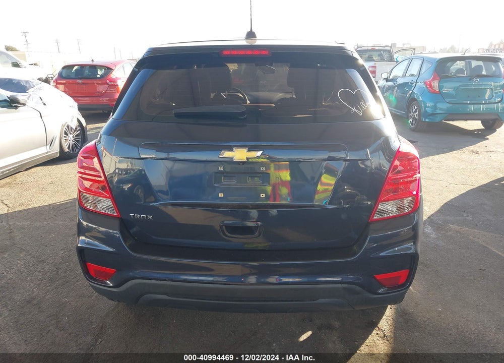 2018 CHEVROLET TRAX LS VIN: 3GNCJKSB2JL176600