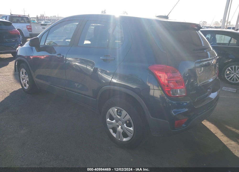 2018 CHEVROLET TRAX LS VIN: 3GNCJKSB2JL176600