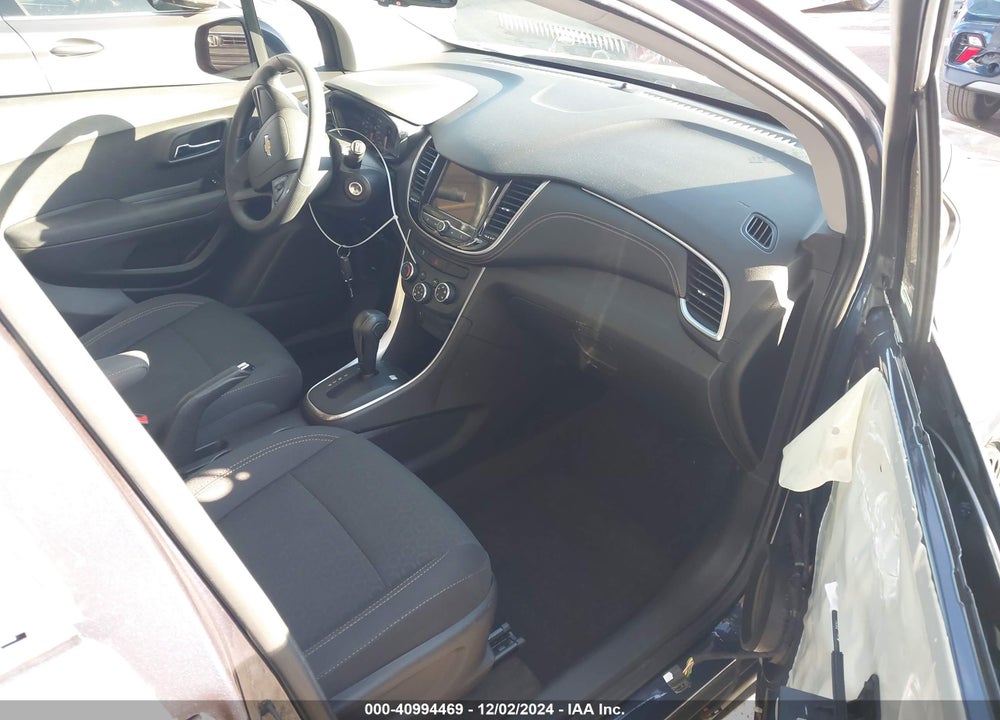 2018 CHEVROLET TRAX LS VIN: 3GNCJKSB2JL176600