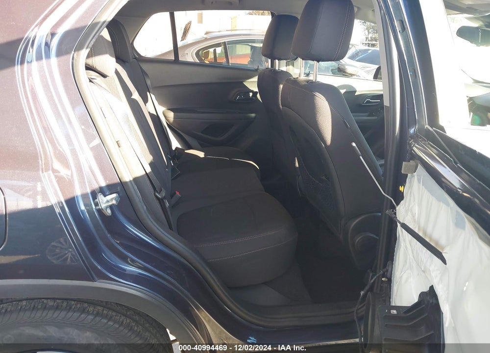 2018 CHEVROLET TRAX LS VIN: 3GNCJKSB2JL176600