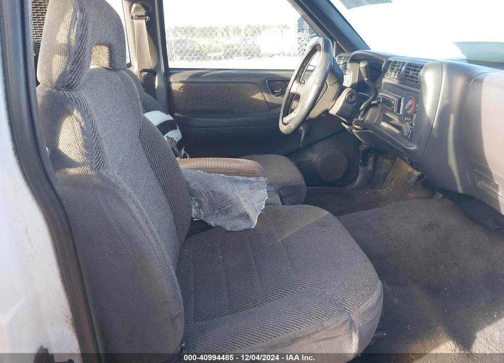 1997 CHEVROLET S-10 LS FLEETSIDE VIN: 1GCCS19X8VK244245