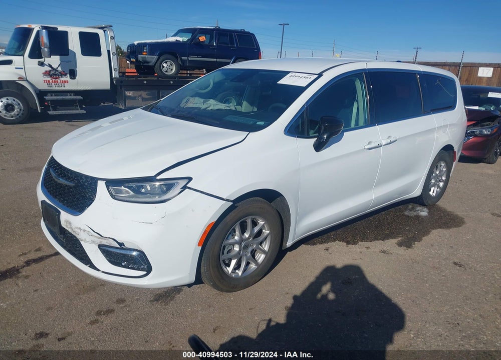 2024 CHRYSLER PACIFICA TOURING L VIN: 2C4RC1BG3RR146412