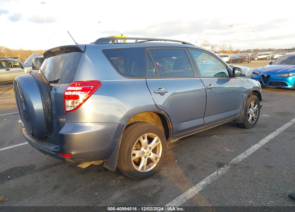 2011 TOYOTA RAV4 VIN: 2T3BF4DVXBW158137