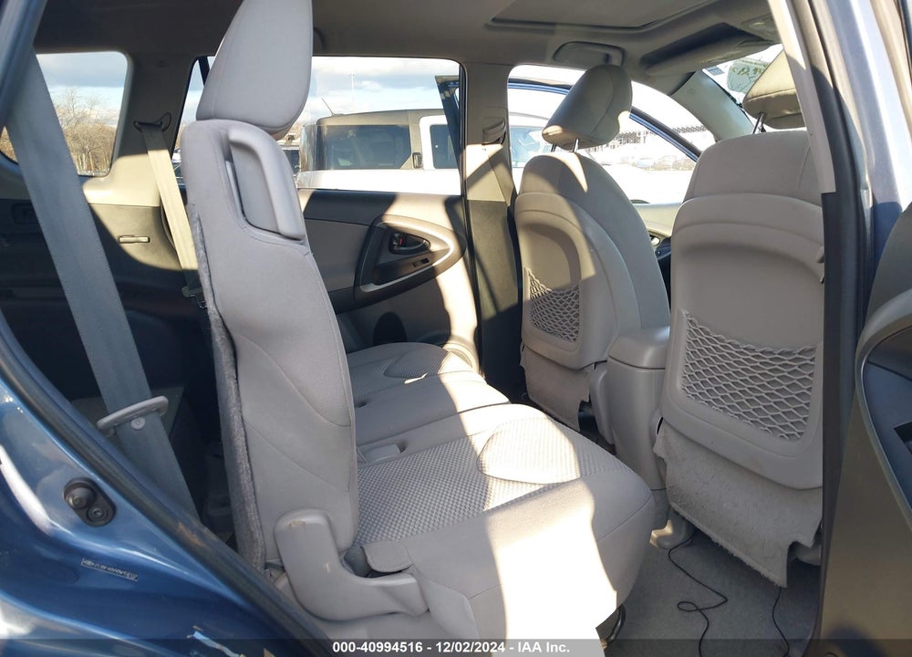 2011 TOYOTA RAV4 VIN: 2T3BF4DVXBW158137