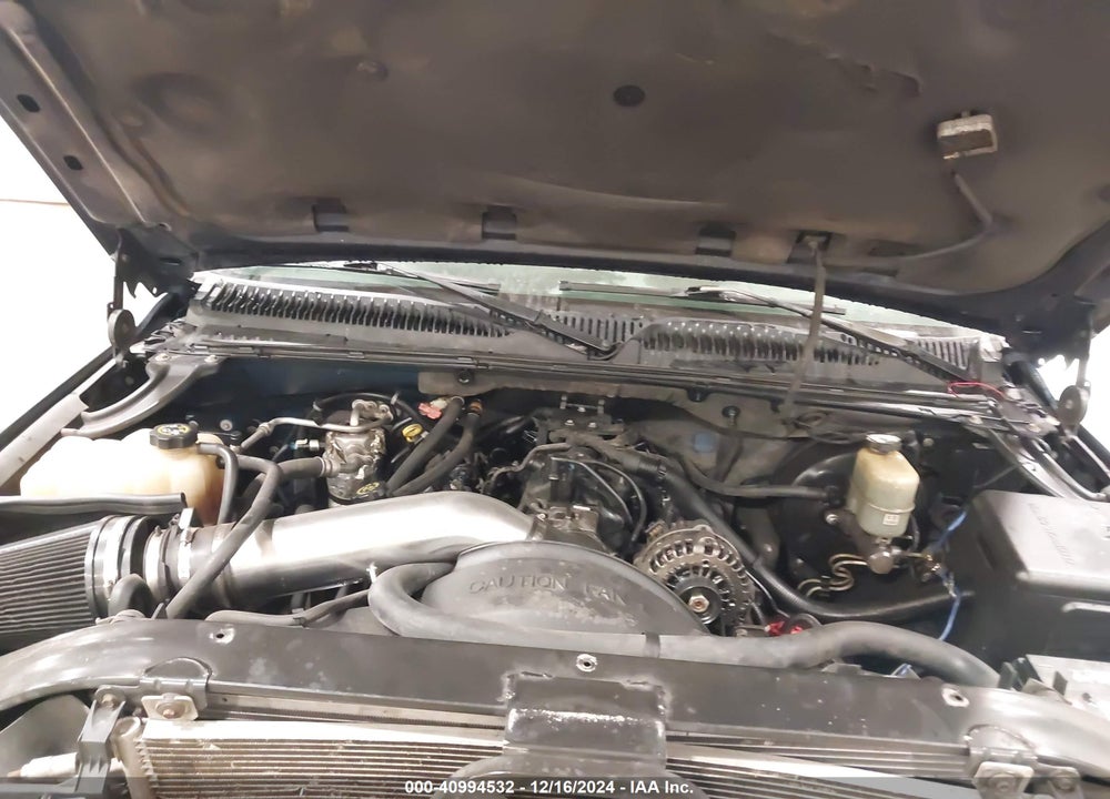 2002 CHEVROLET TAHOE LS VIN: 1GNEC13V32R141872