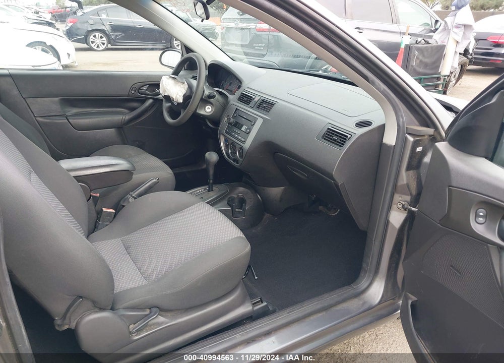 2006 FORD FOCUS ZX3 VIN: 1FAFP31N46W143871