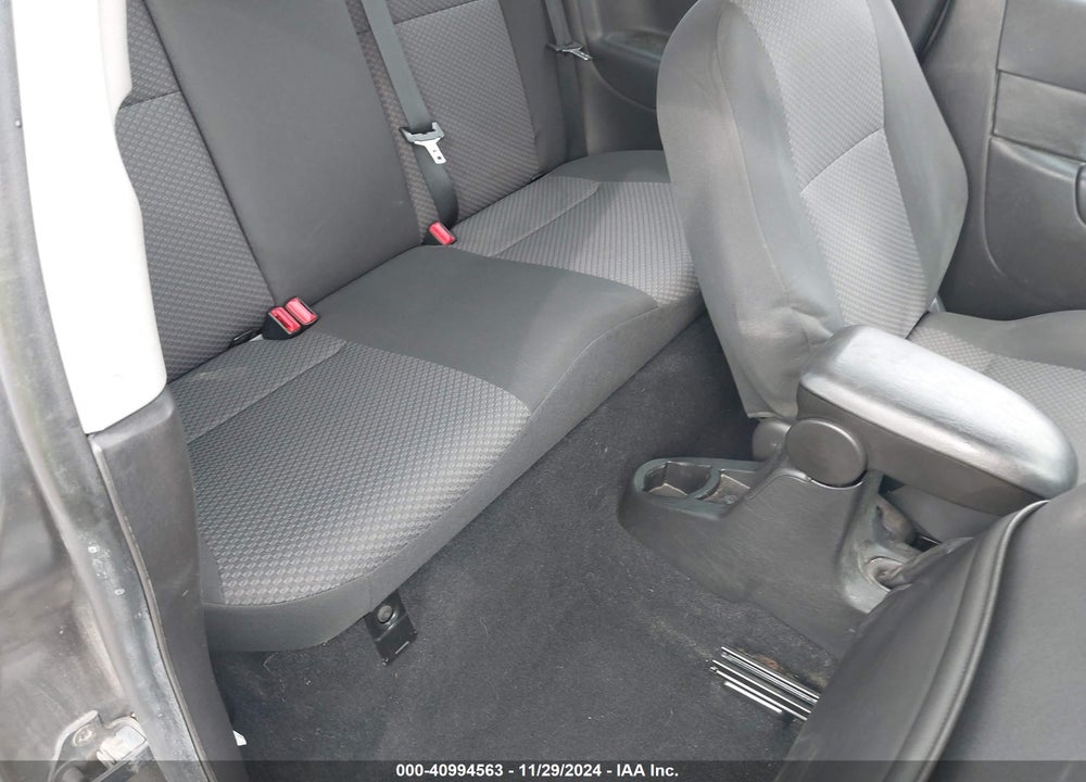 2006 FORD FOCUS ZX3 VIN: 1FAFP31N46W143871
