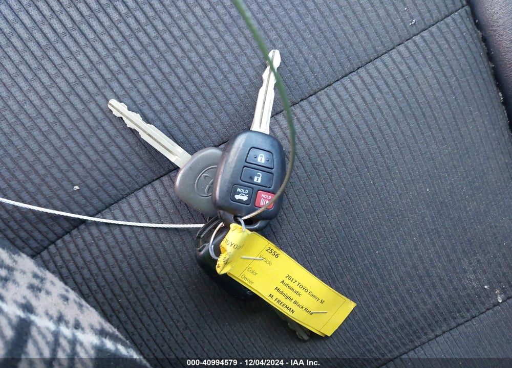 2017 TOYOTA CAMRY SE VIN: 4T1BF1FK6HU400263