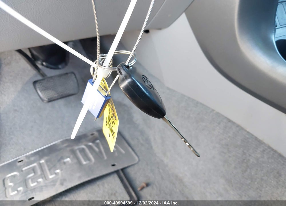 2011 TOYOTA RAV4 VIN: 2T3ZF4DV8BW070461