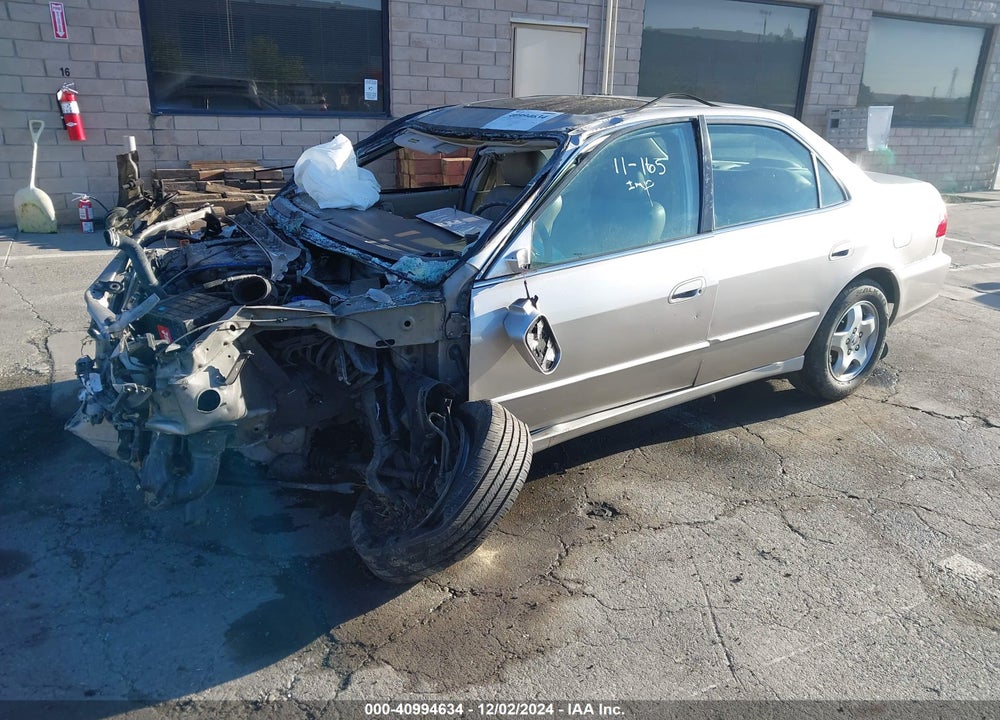1998 HONDA ACCORD EX V6 VIN: 1HGCG165XWA048109